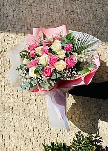 Pembe Beyaz Gül Buketi